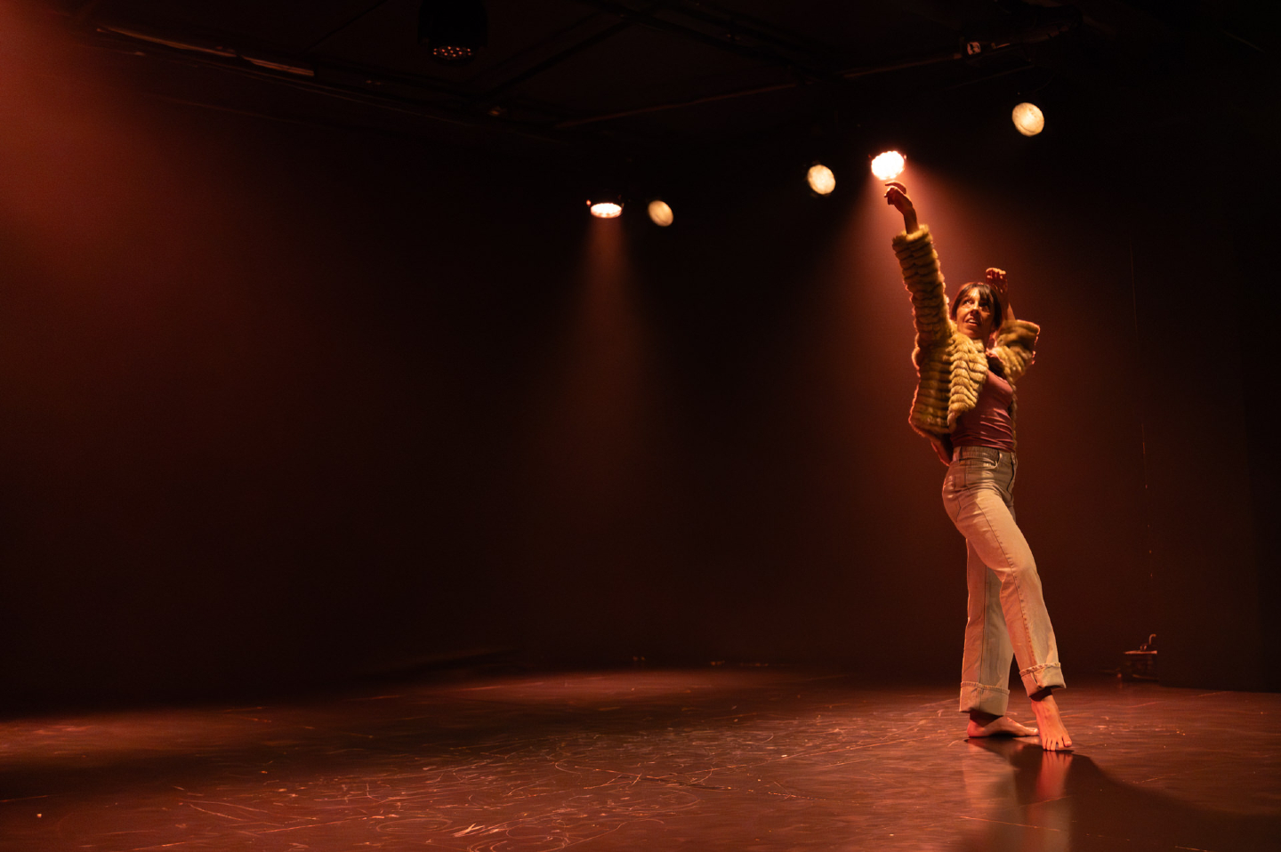 Entre mareas: danza y comunidad taller traslacion